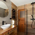Karpielowka Parking & Mountain View By Downtown كوشتيليسكا